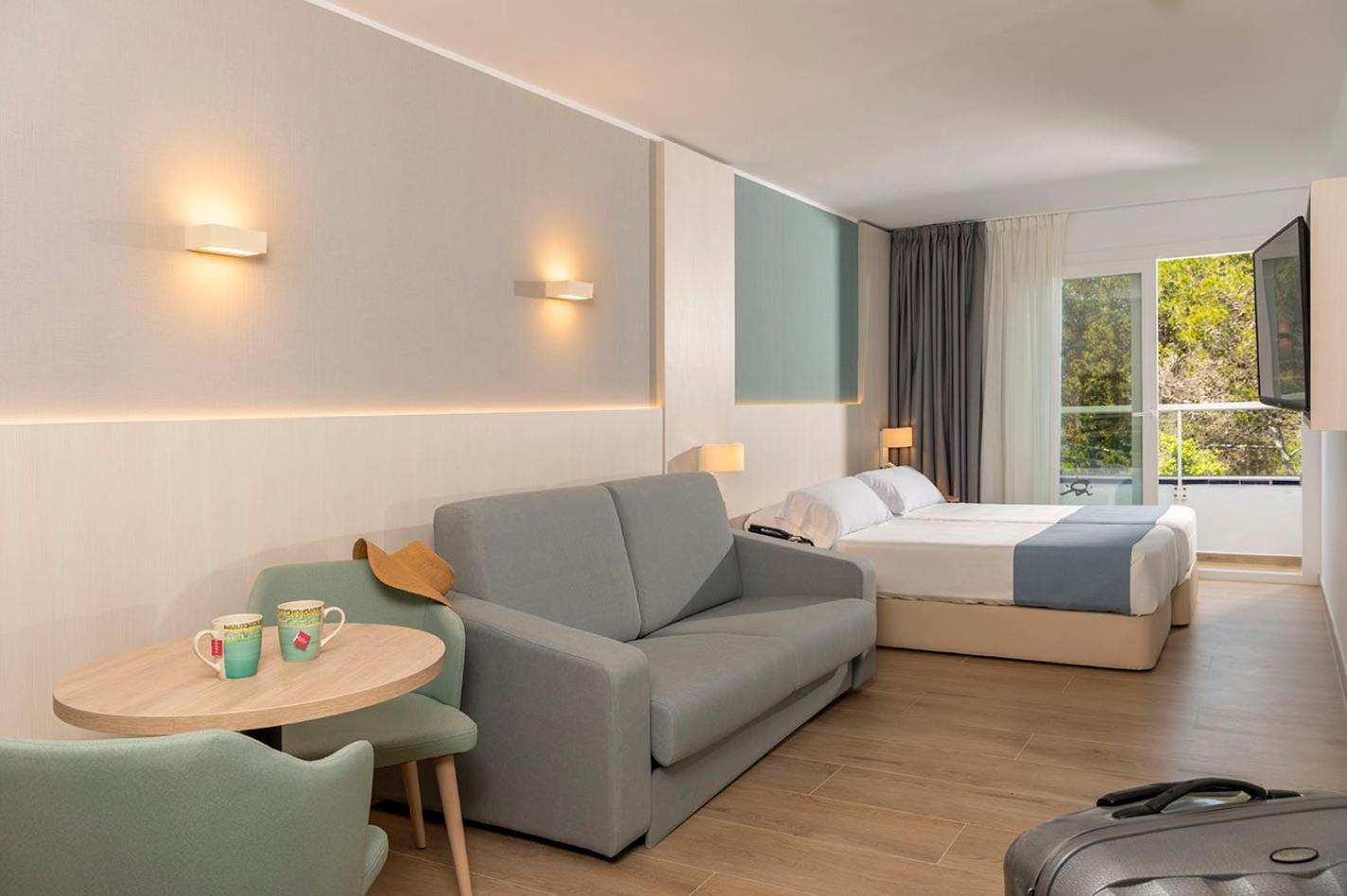 Hotel Costa Encantada 4*